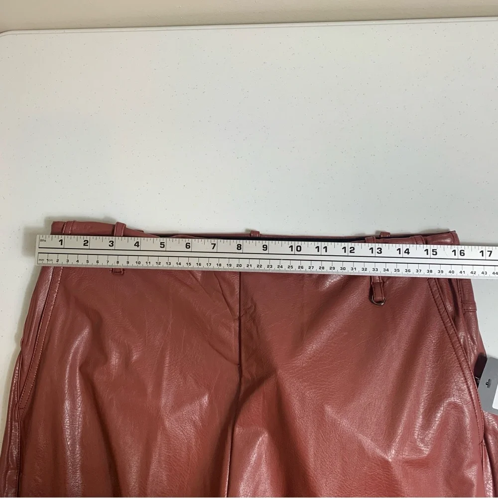Lysse stylish cropped